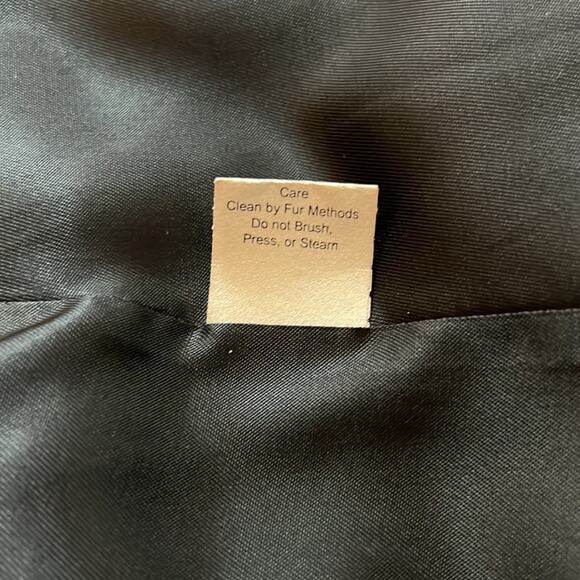 Gallery Woman’s Zebra Print Faux Fur Coat - Size L - Picture 8 of 11